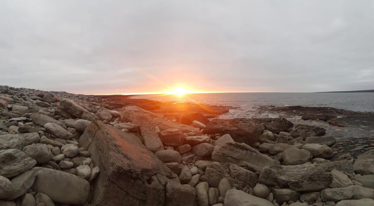 Lios Einne House Accommodation Inisheer Exteriér fotografie